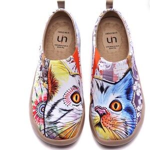 UIN Cheer Up Toledo Cat Slip On Art To Wear Lagenlook Coastal Outdoor Shoes 10.5